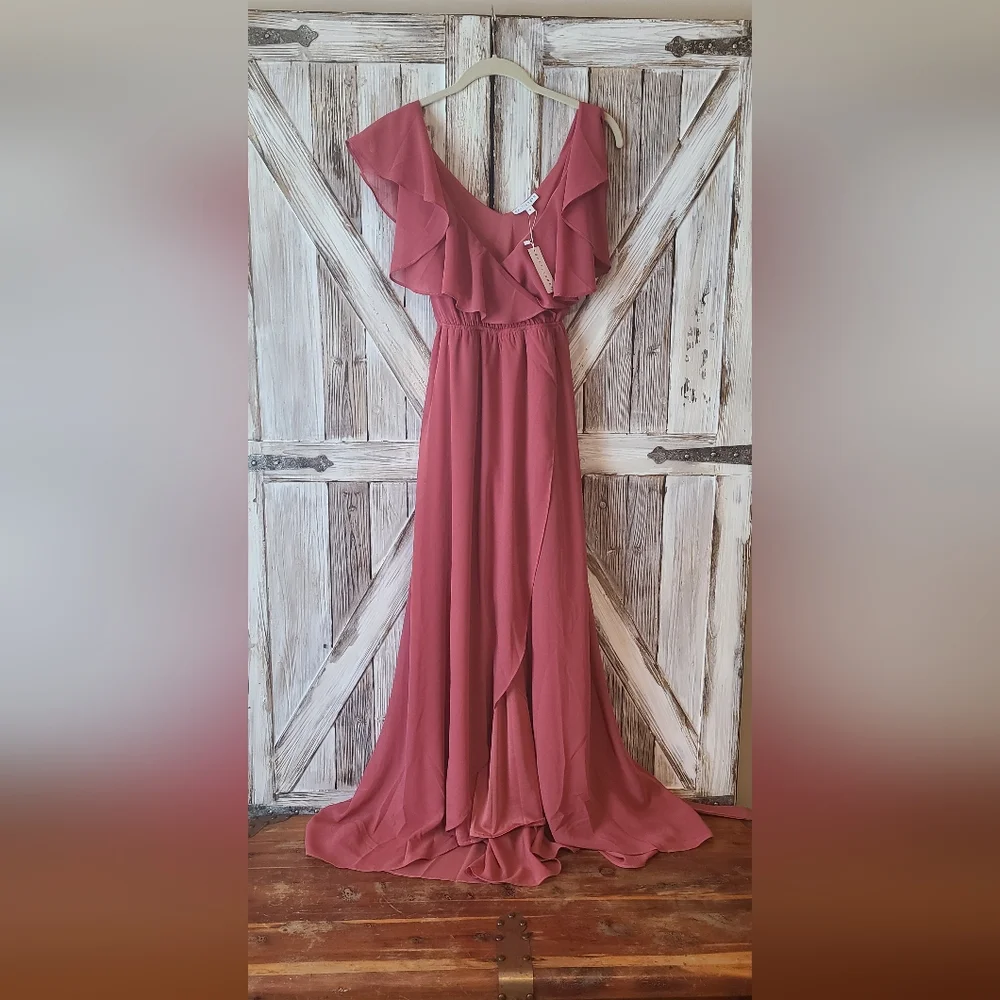 Maxi dress- never worn - Picture 1 of 3